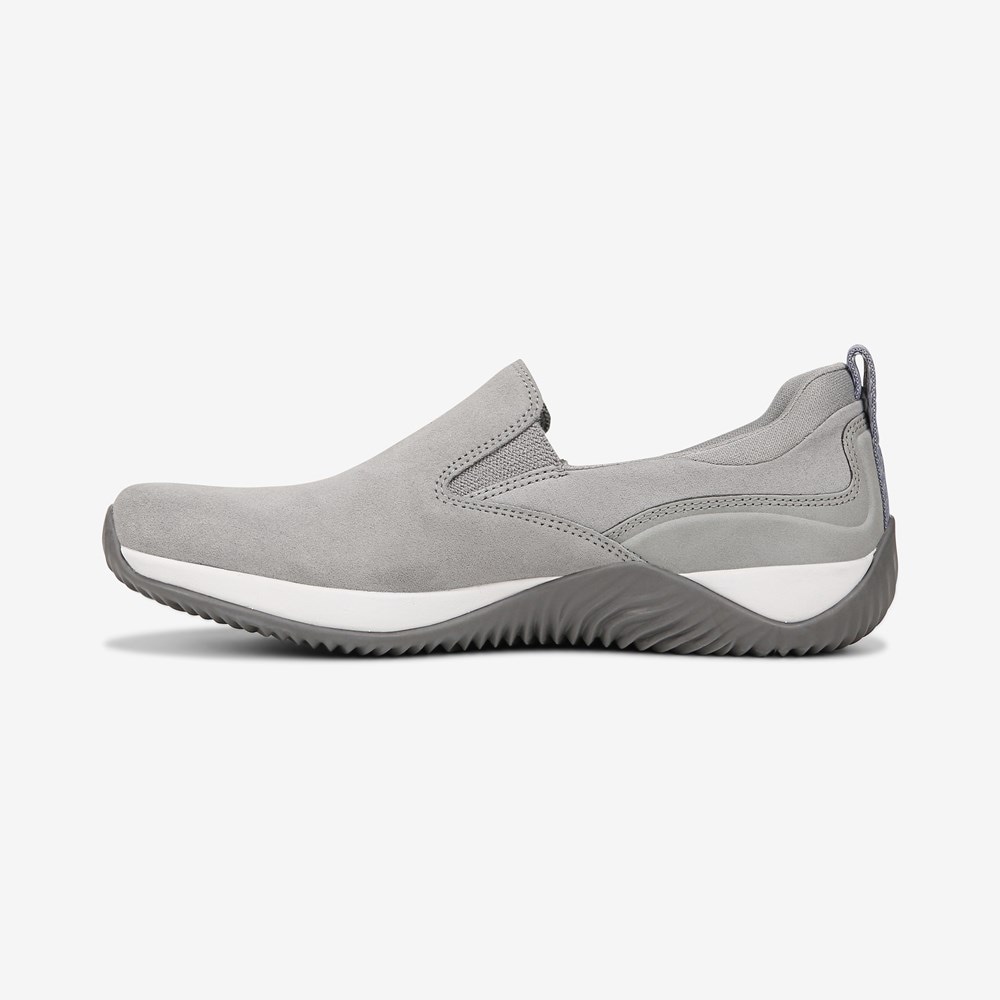 puma slip ons 36 women